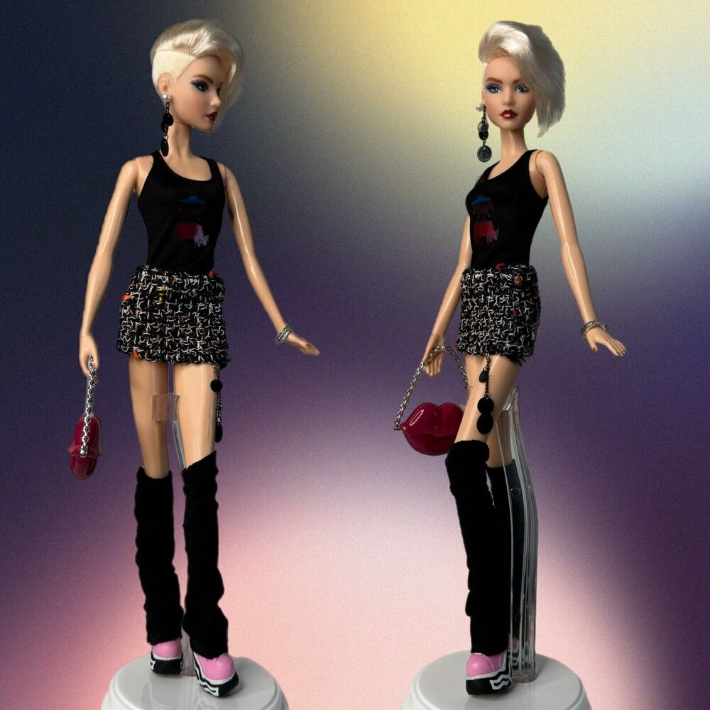 Platinum Blonde Pixie Flocked Barbie Doll Brown Eyes #8 Andra Model Muse Body